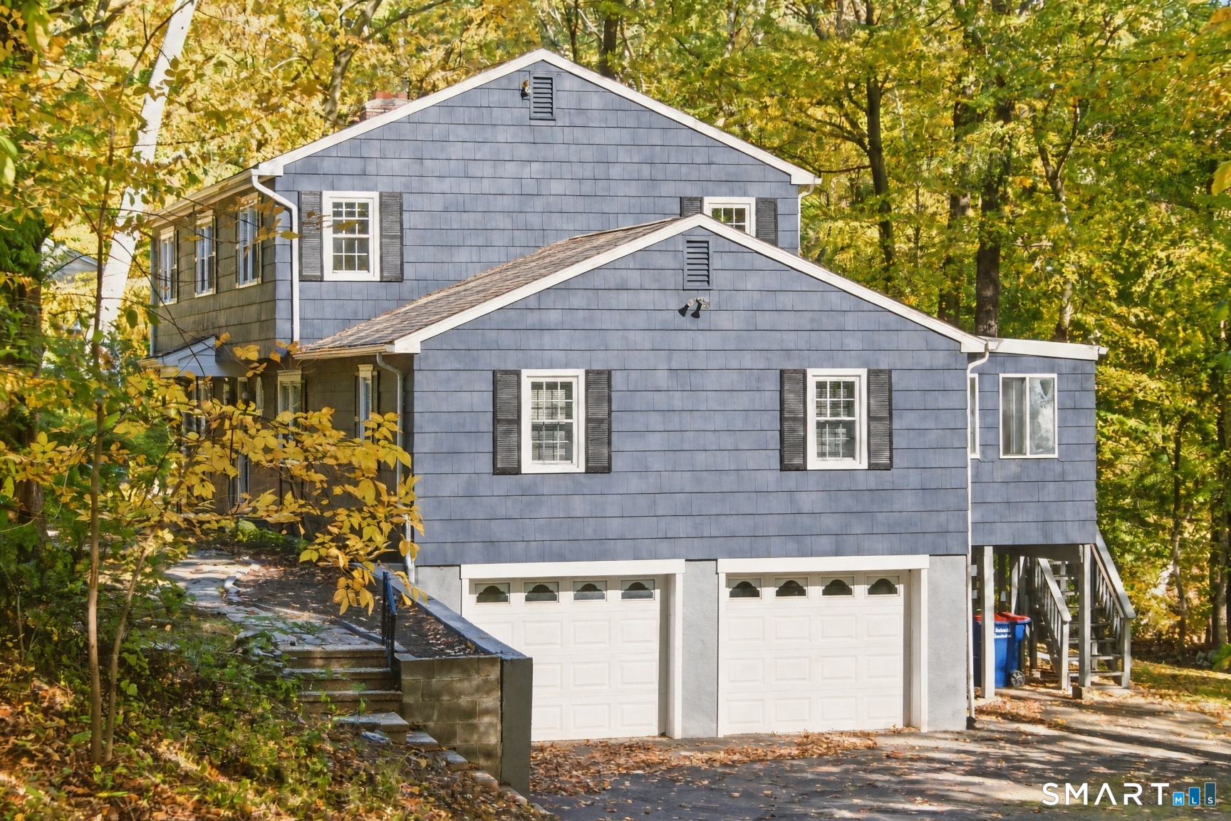 6 Redcoat Lane Trumbull CT 06611