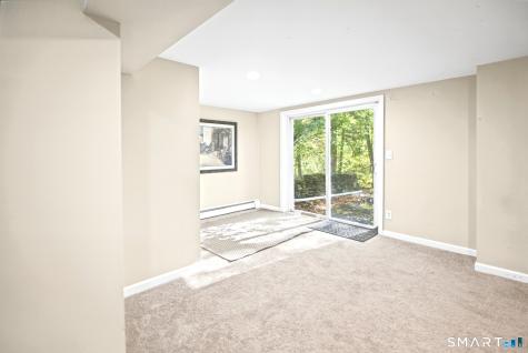 6 Redcoat Lane Trumbull CT 06611