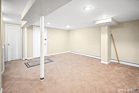 6 Redcoat Lane Trumbull CT 06611