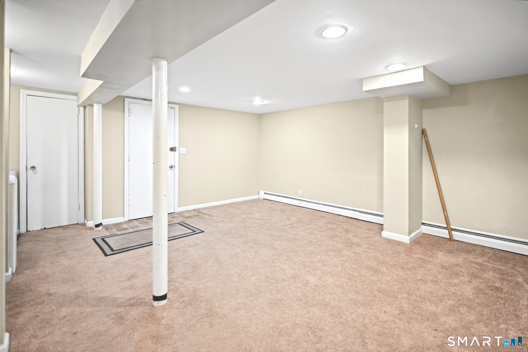 6 Redcoat Lane Trumbull CT 06611