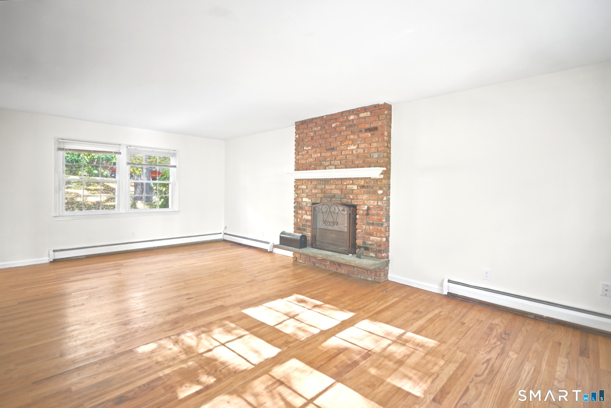 6 Redcoat Lane Trumbull CT 06611