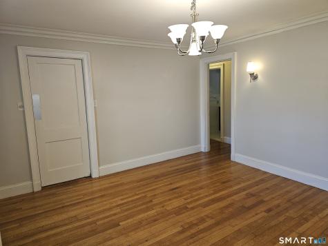 1093 Farmington Avenue West Hartford CT 06107