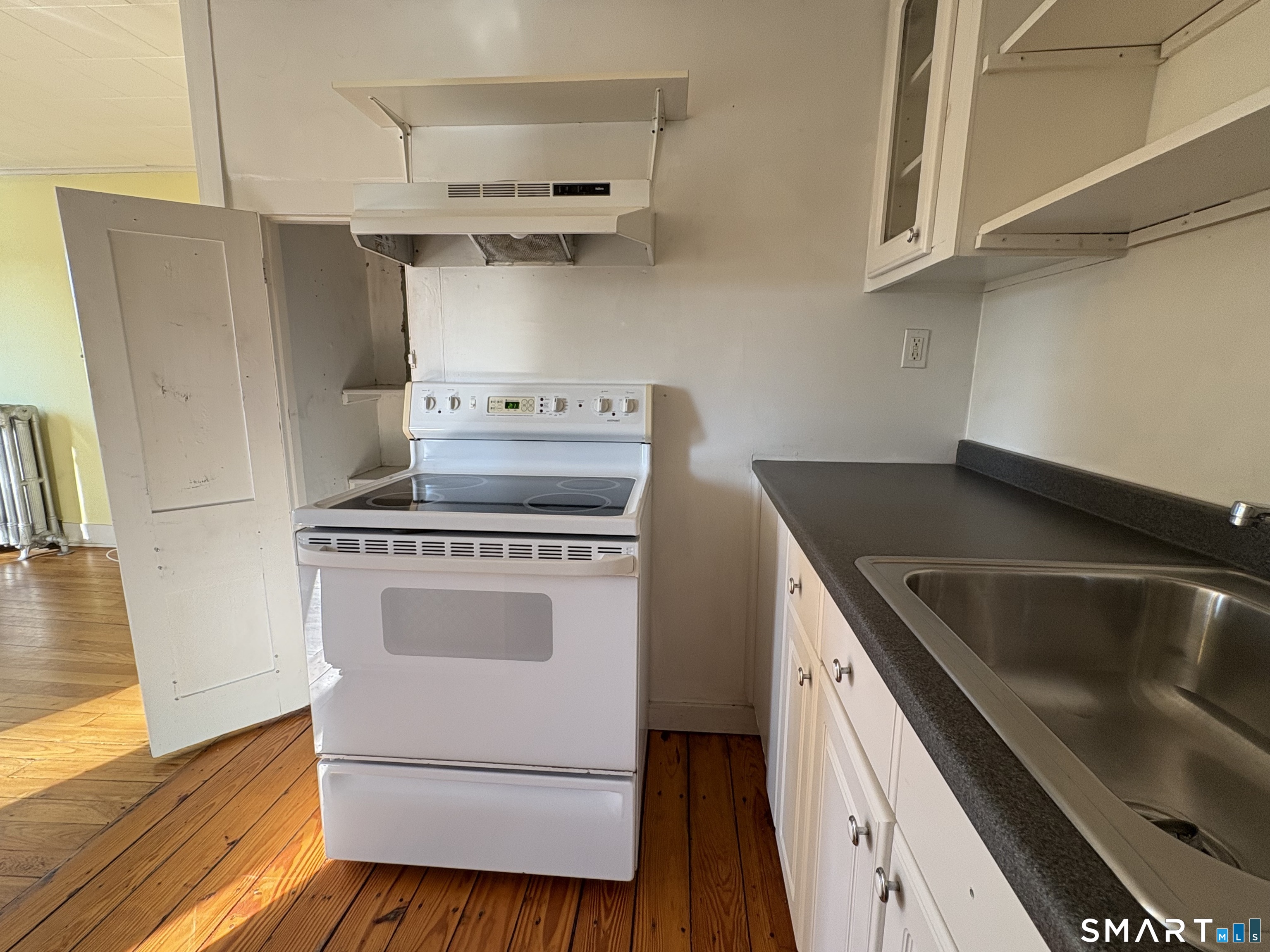 10 High Street Deep River CT 06417