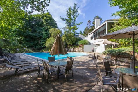 8 Quarry Corner Ridgefield CT 06877