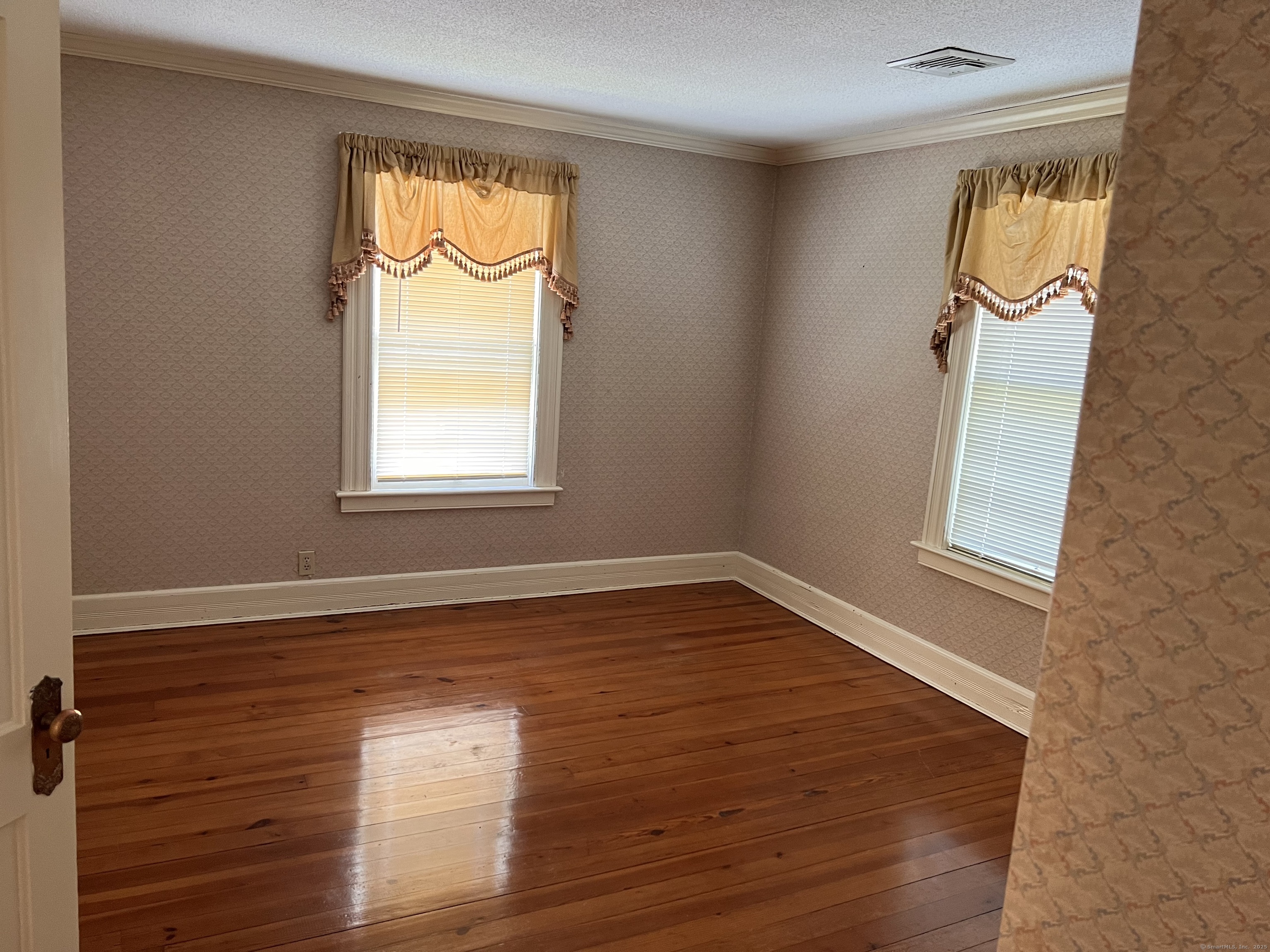 48 Pratt Street Glastonbury CT 06033