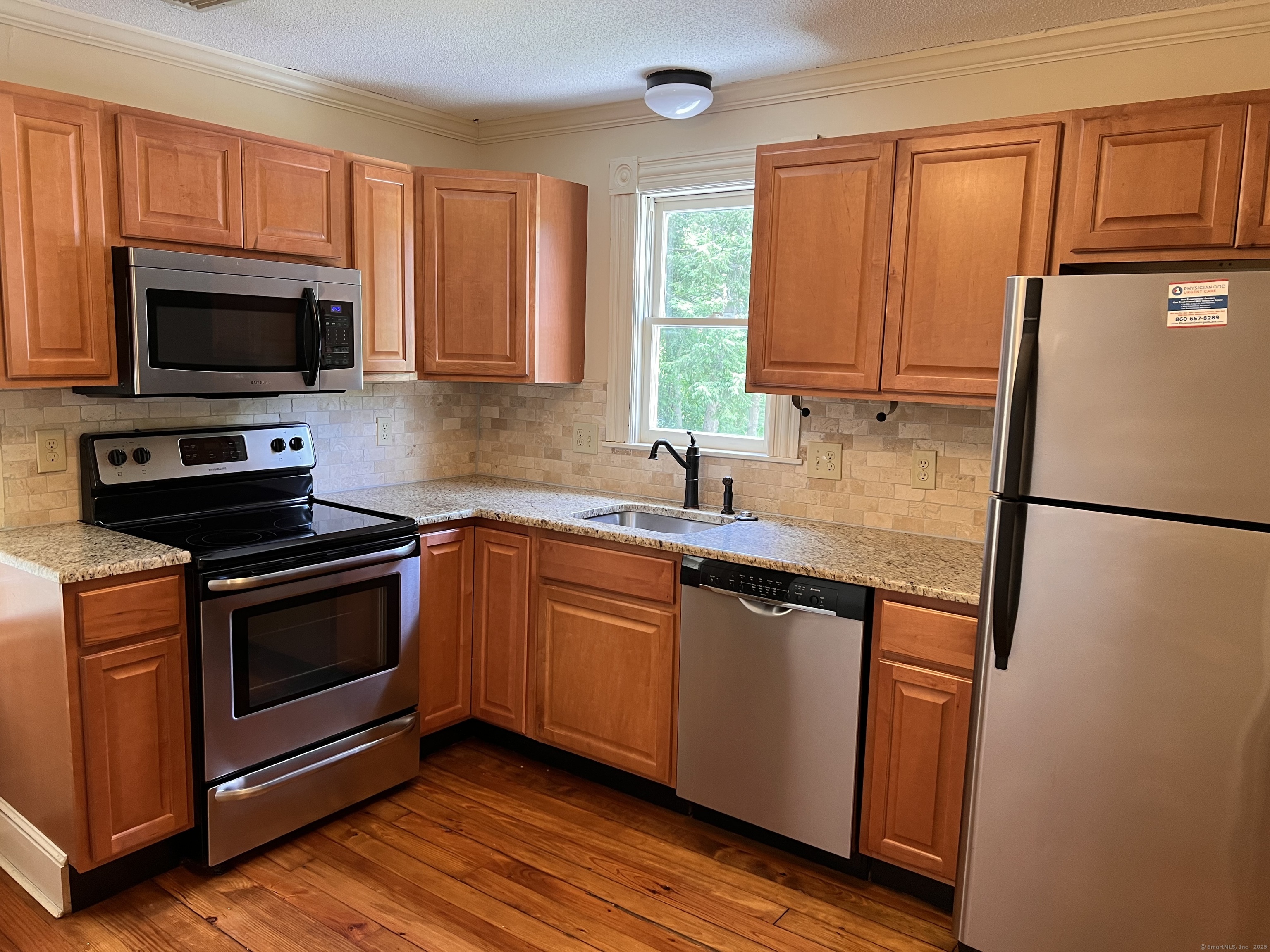 48 Pratt Street Glastonbury CT 06033