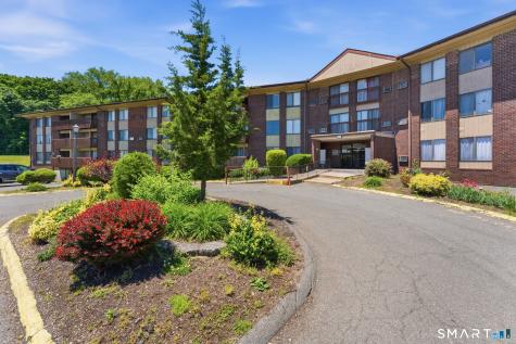 2316 Cromwell Hills Drive Cromwell CT 06416