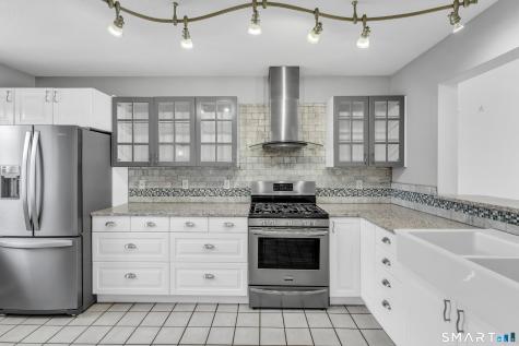 5 Mansfield Grove Road East Haven CT 06512
