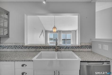 5 Mansfield Grove Road East Haven CT 06512