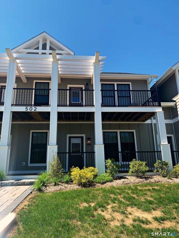 502 Edgewater Circle East Hampton CT 06424
