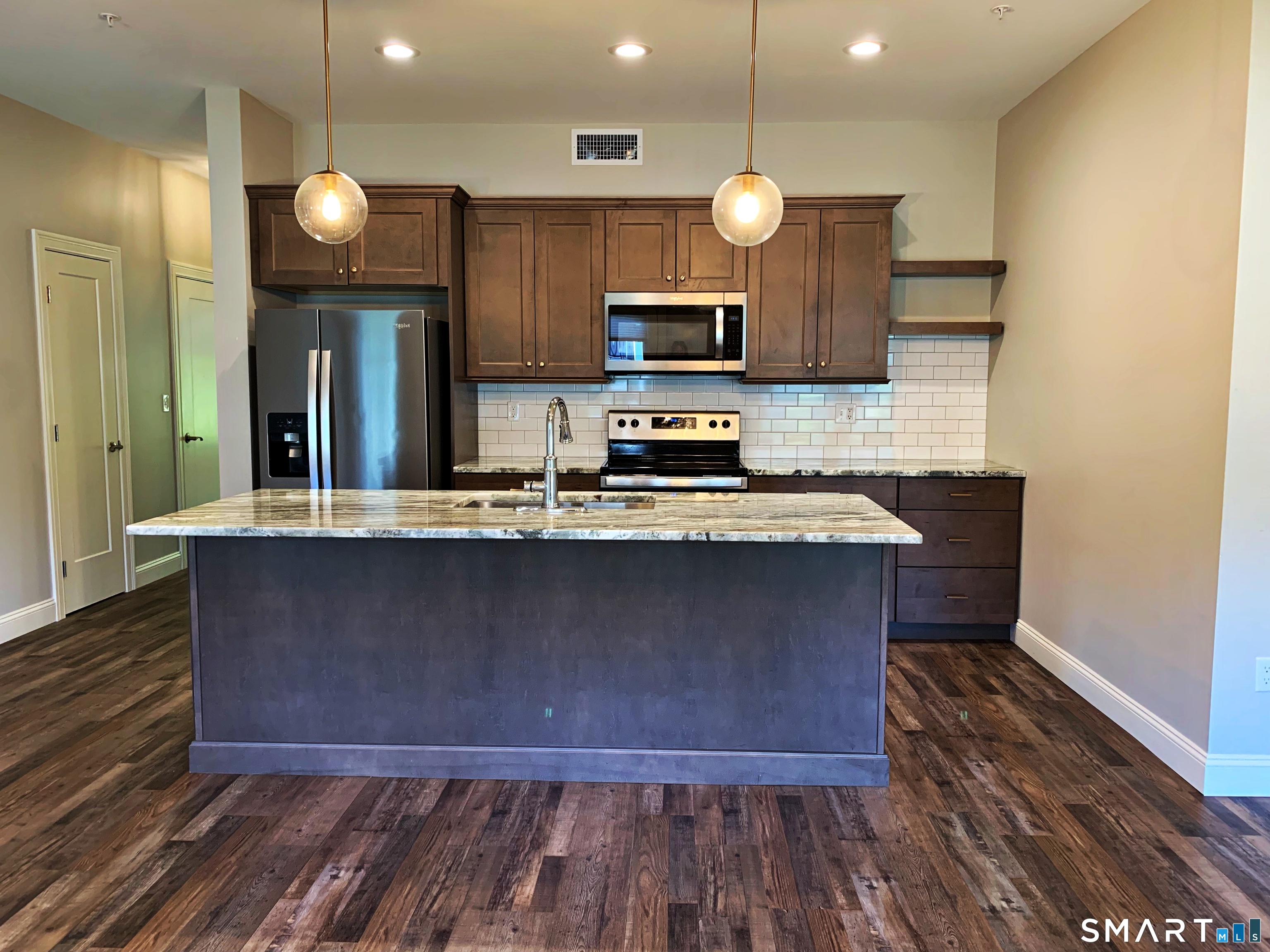 502 Edgewater Circle East Hampton CT 06424
