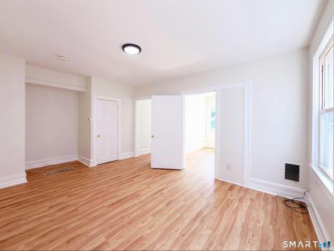 347 Dover Street Bridgeport CT 06610