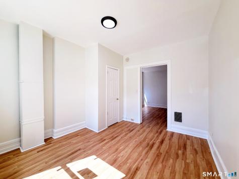 347 Dover Street Bridgeport CT 06610