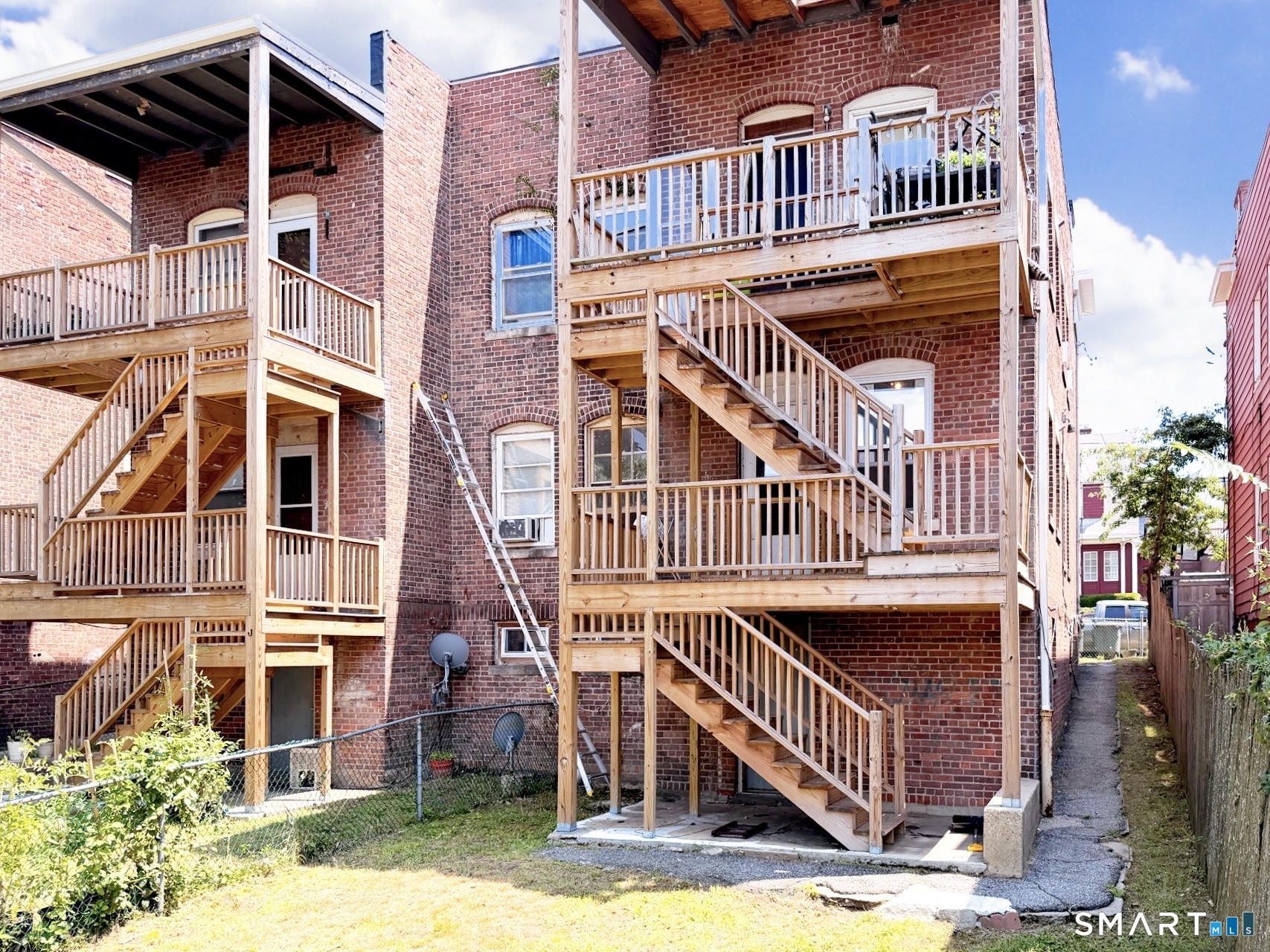 347 Dover Street Bridgeport CT 06610