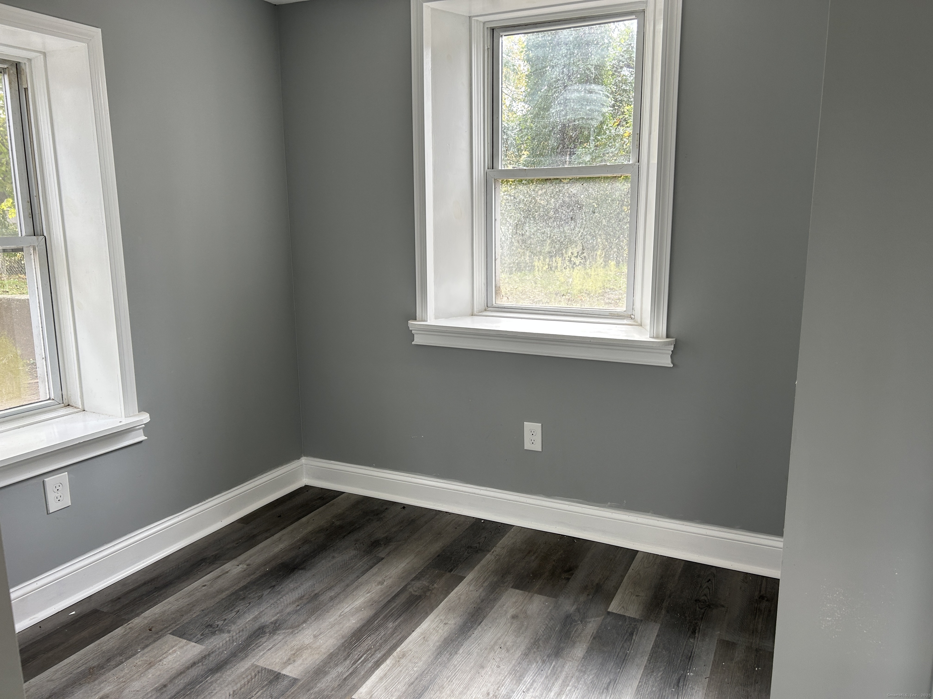 22 Hawthorne Street Norwich CT 06360