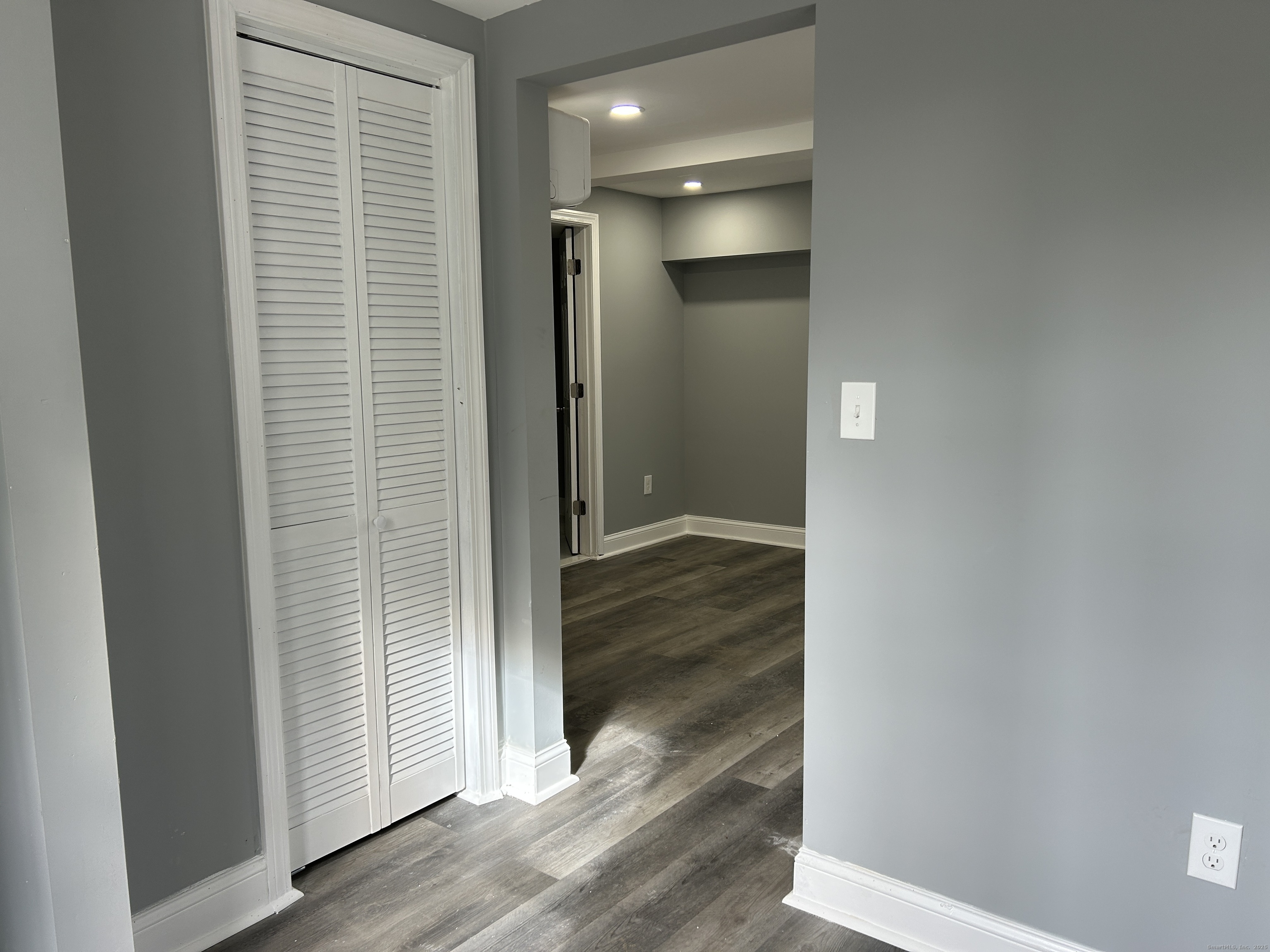 22 Hawthorne Street Norwich CT 06360