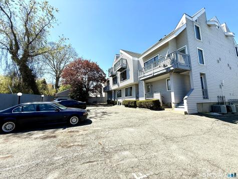 105 Tremont Avenue Bridgeport CT 06606