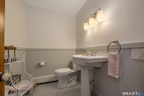 50 Ledge Hill Road Guilford CT 06437