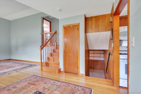 47 Nancy Drive East Hartford CT 06118