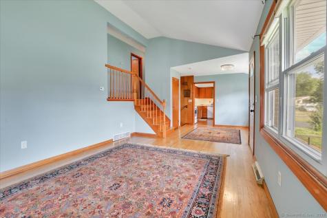 47 Nancy Drive East Hartford CT 06118