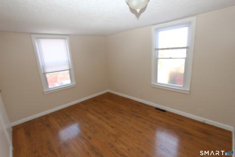 24 Brook Street Seymour CT 06483
