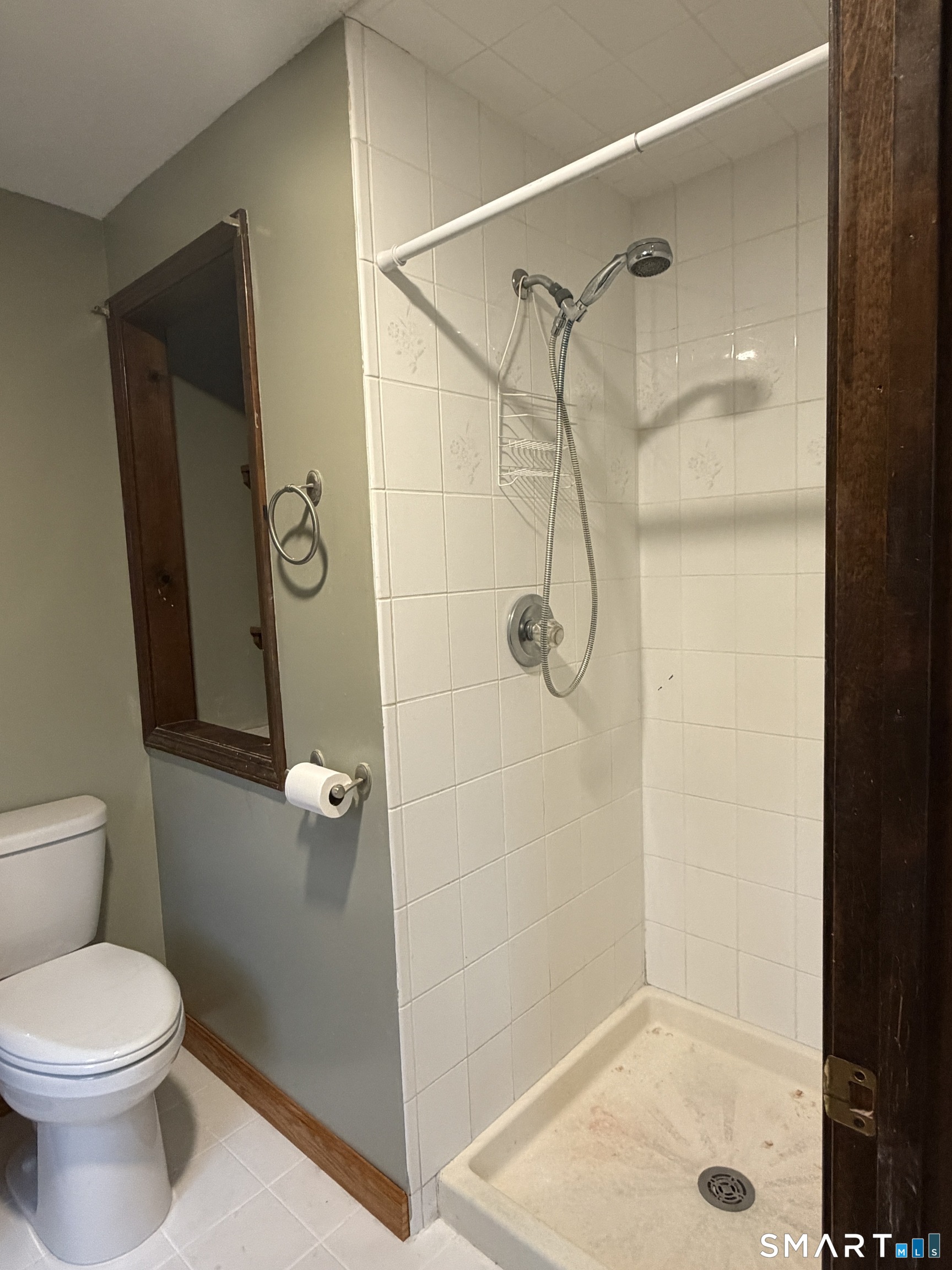 8 Brook Lane Guilford CT 06437