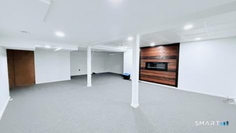16 Arthur Drive South Windsor CT 06074