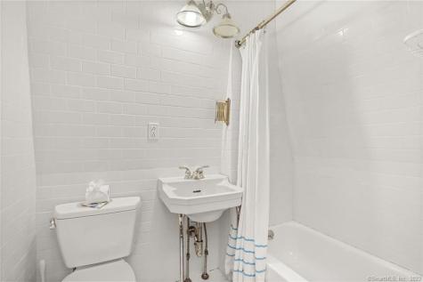 49 Hollow Tree Ridge Road Darien CT 06820