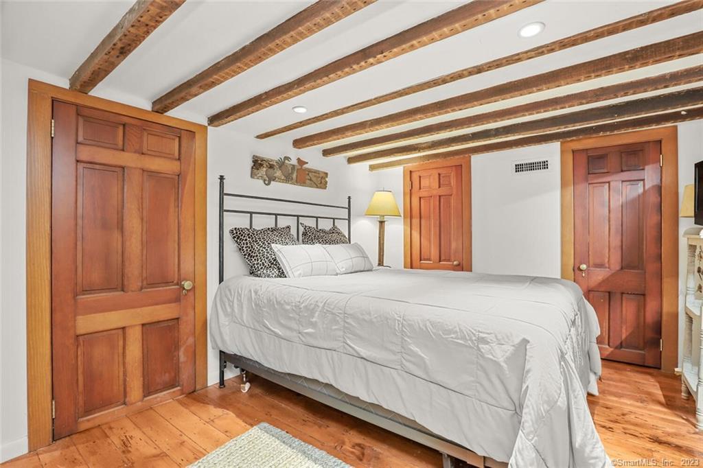 49 Hollow Tree Ridge Road Darien CT 06820