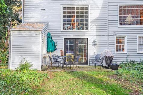 49 Hollow Tree Ridge Road Darien CT 06820