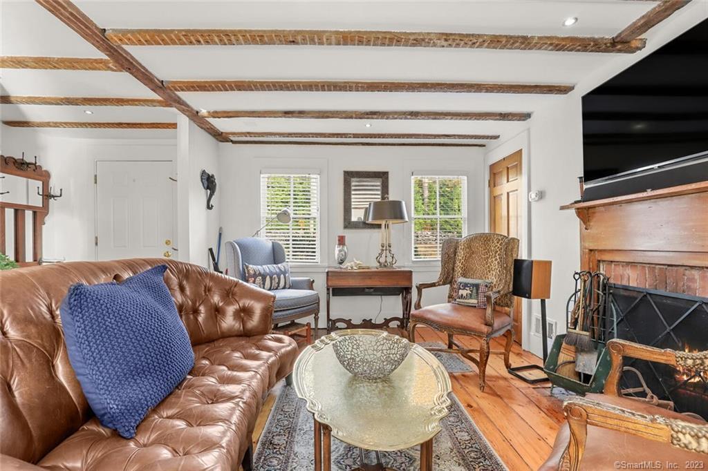 49 Hollow Tree Ridge Road Darien CT 06820