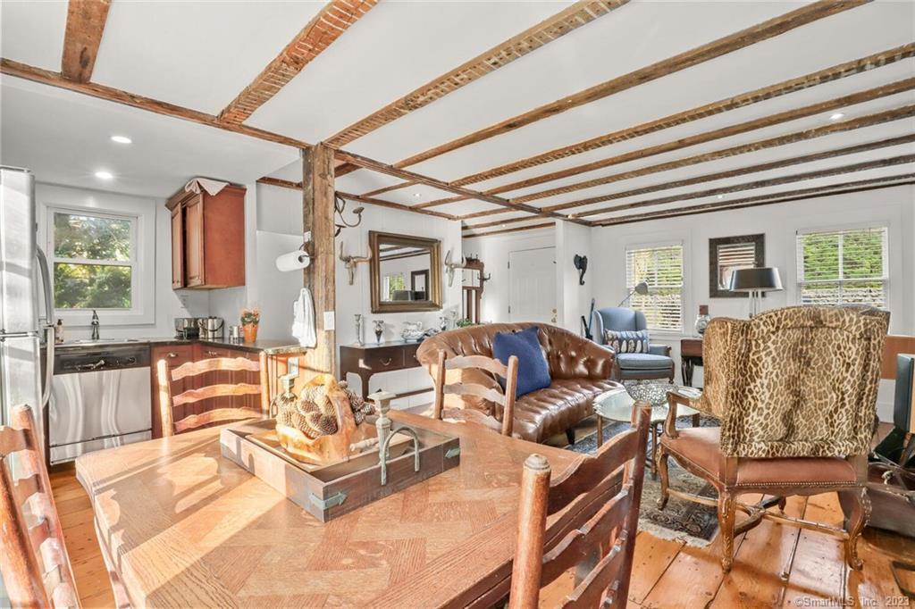 49 Hollow Tree Ridge Road Darien CT 06820