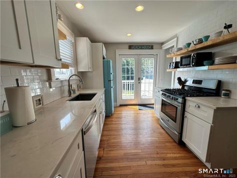 70 Noyes Avenue Stonington CT 06379