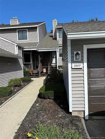 1807 Mill Pond Drive South Windsor CT 06074