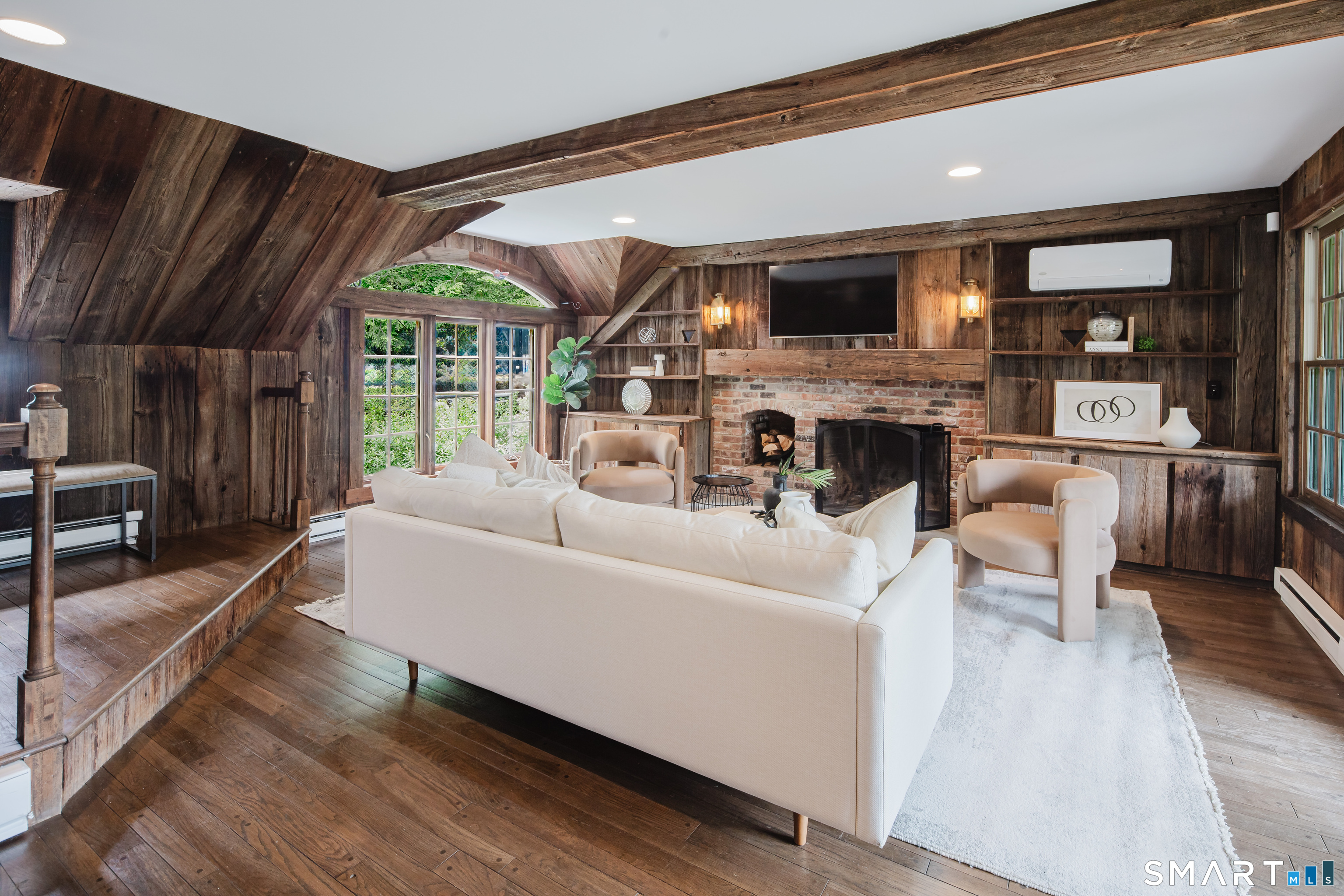 3 Holmewood Lane New Canaan CT 06840