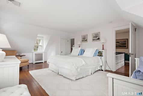 3 Holmewood Lane New Canaan CT 06840