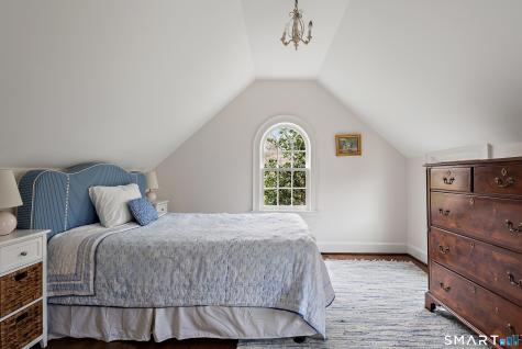 3 Holmewood Lane New Canaan CT 06840