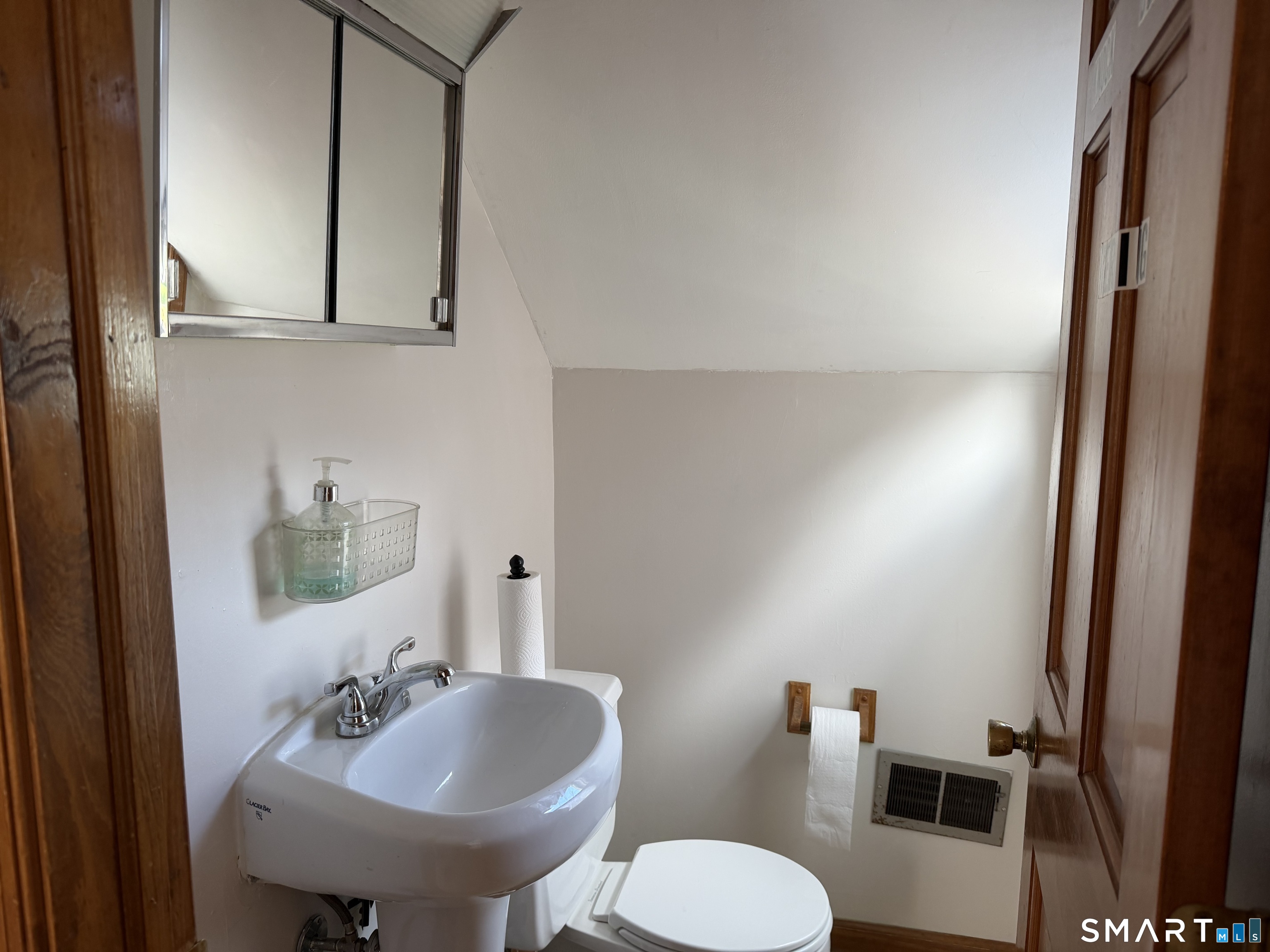 48 Barraclough Avenue Hamden CT 06517