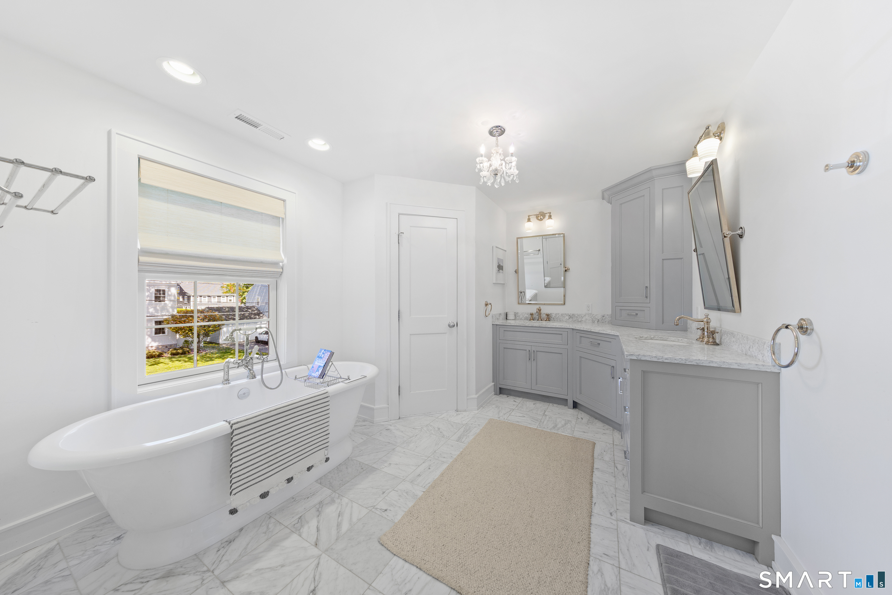 110 Smith Street Fairfield CT 06824