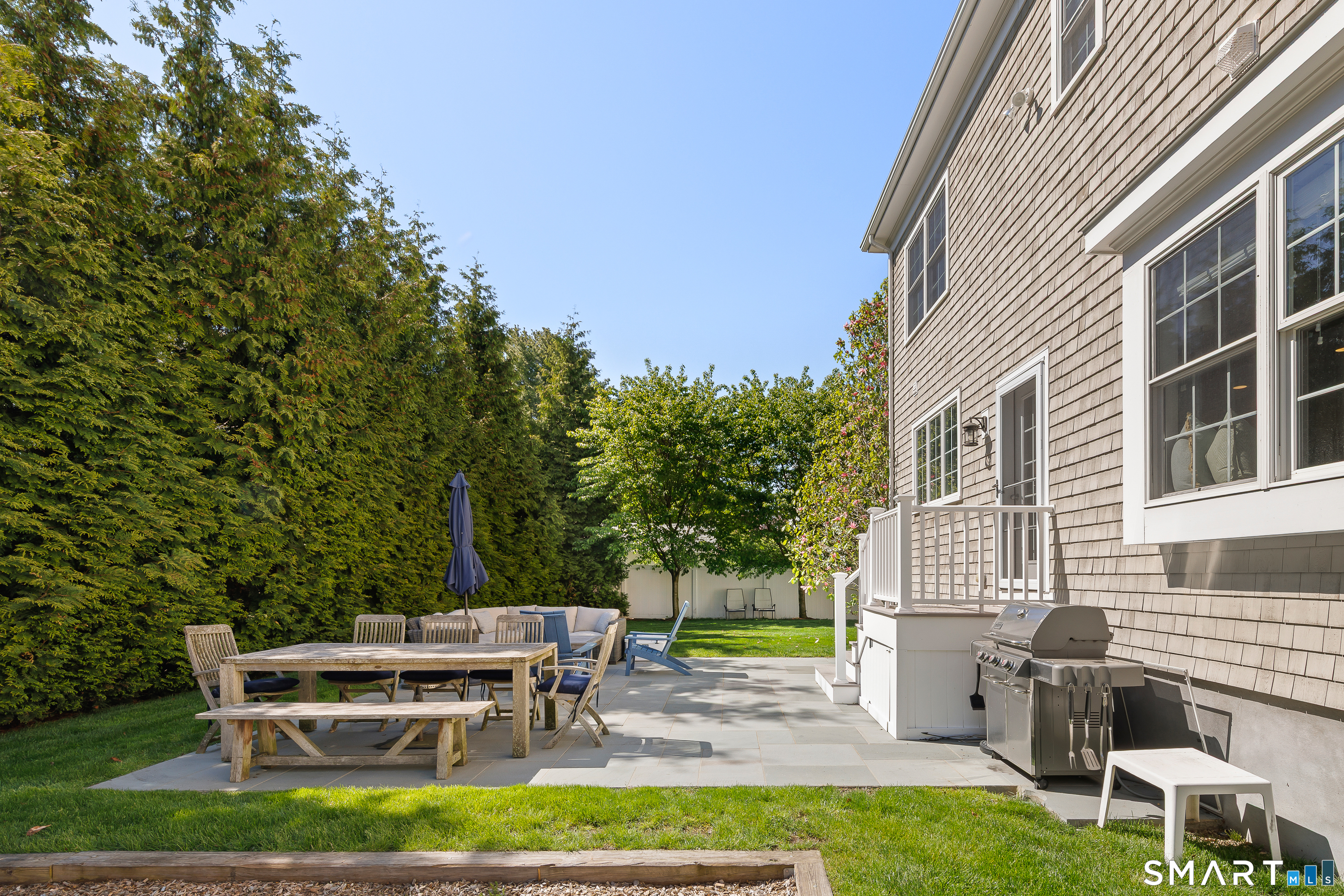 110 Smith Street Fairfield CT 06824