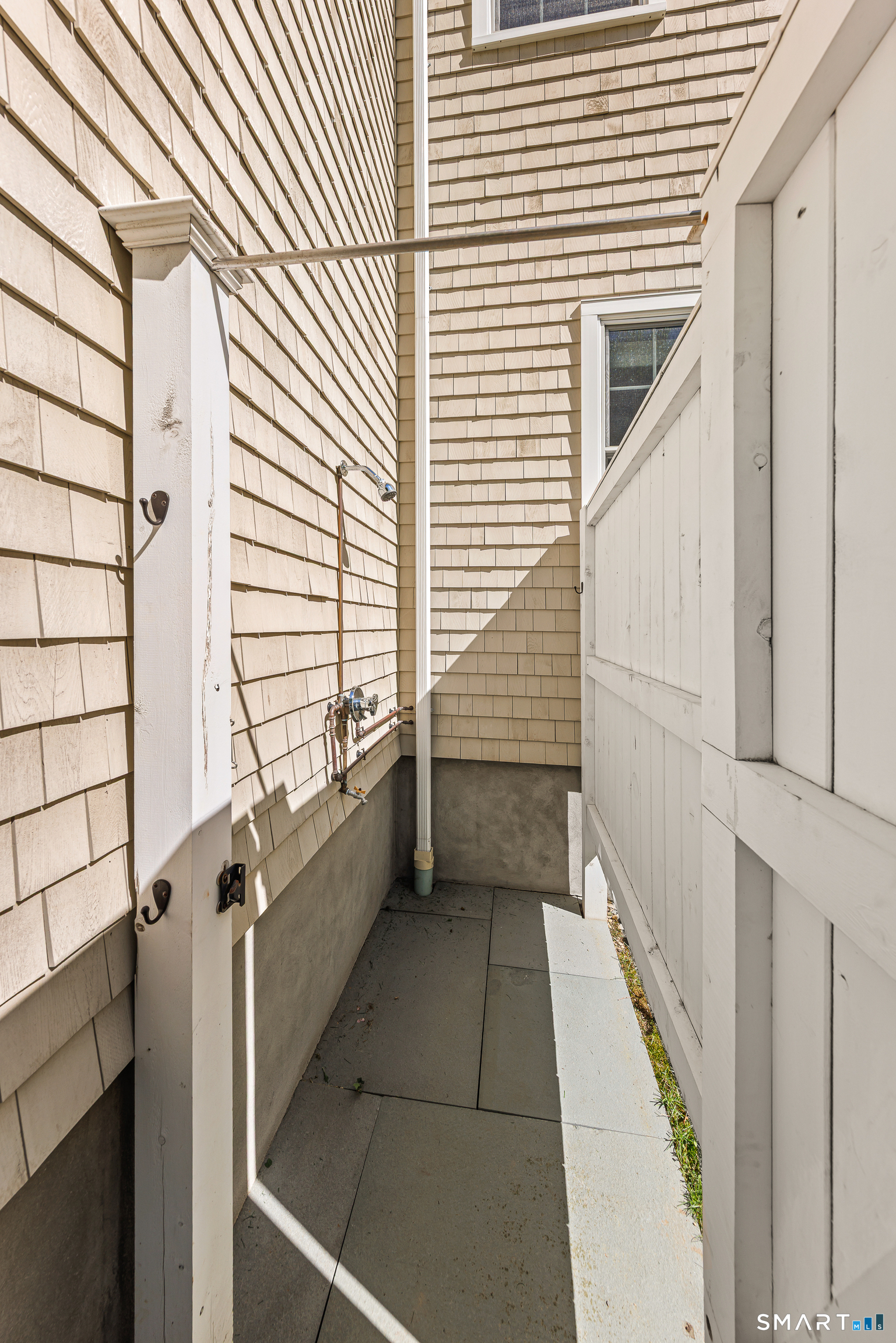110 Smith Street Fairfield CT 06824