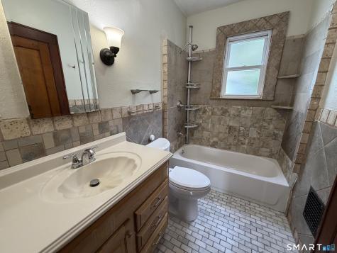 306 Judson Place Bridgeport CT 06610
