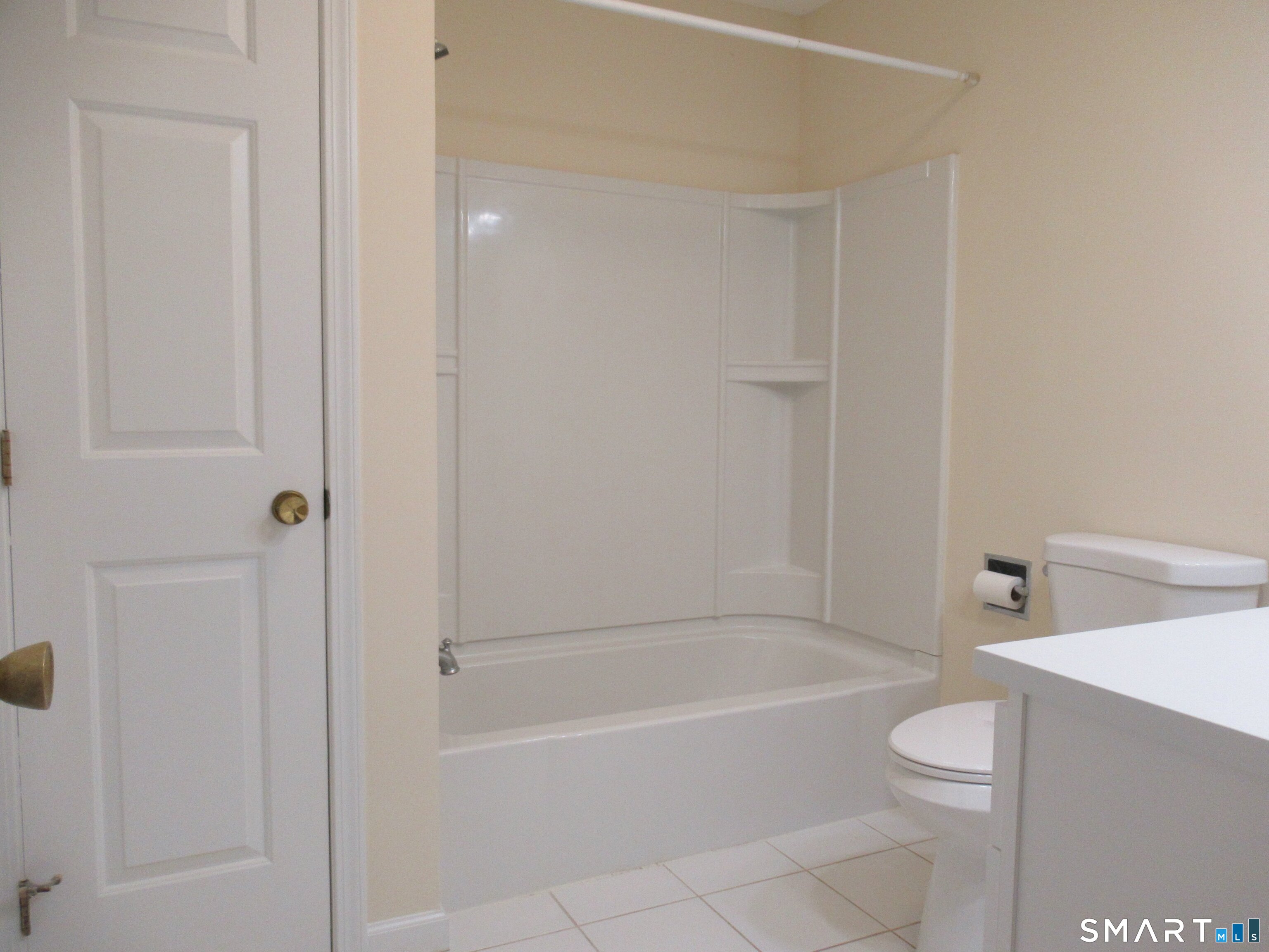 38 Country Walk Shelton CT 06484
