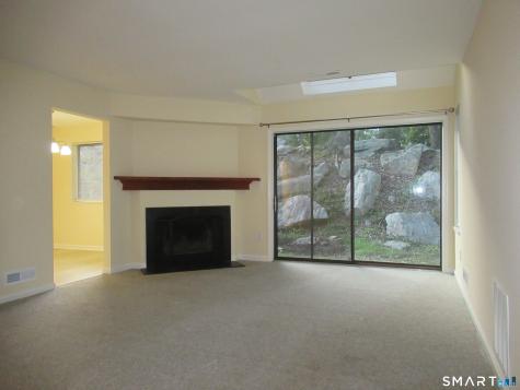 38 Country Walk Shelton CT 06484