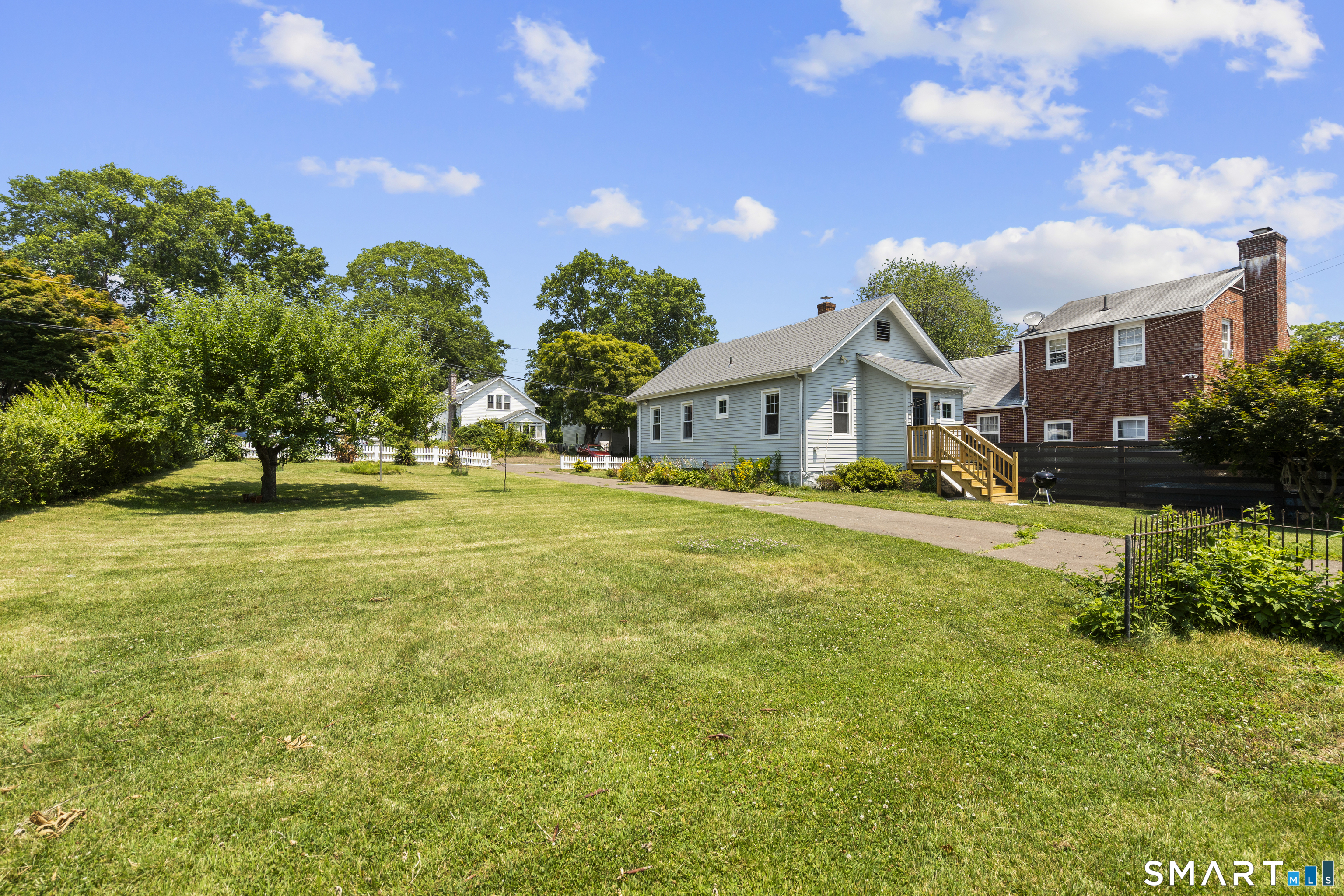 16 Saint Charles Avenue Stamford CT 06907