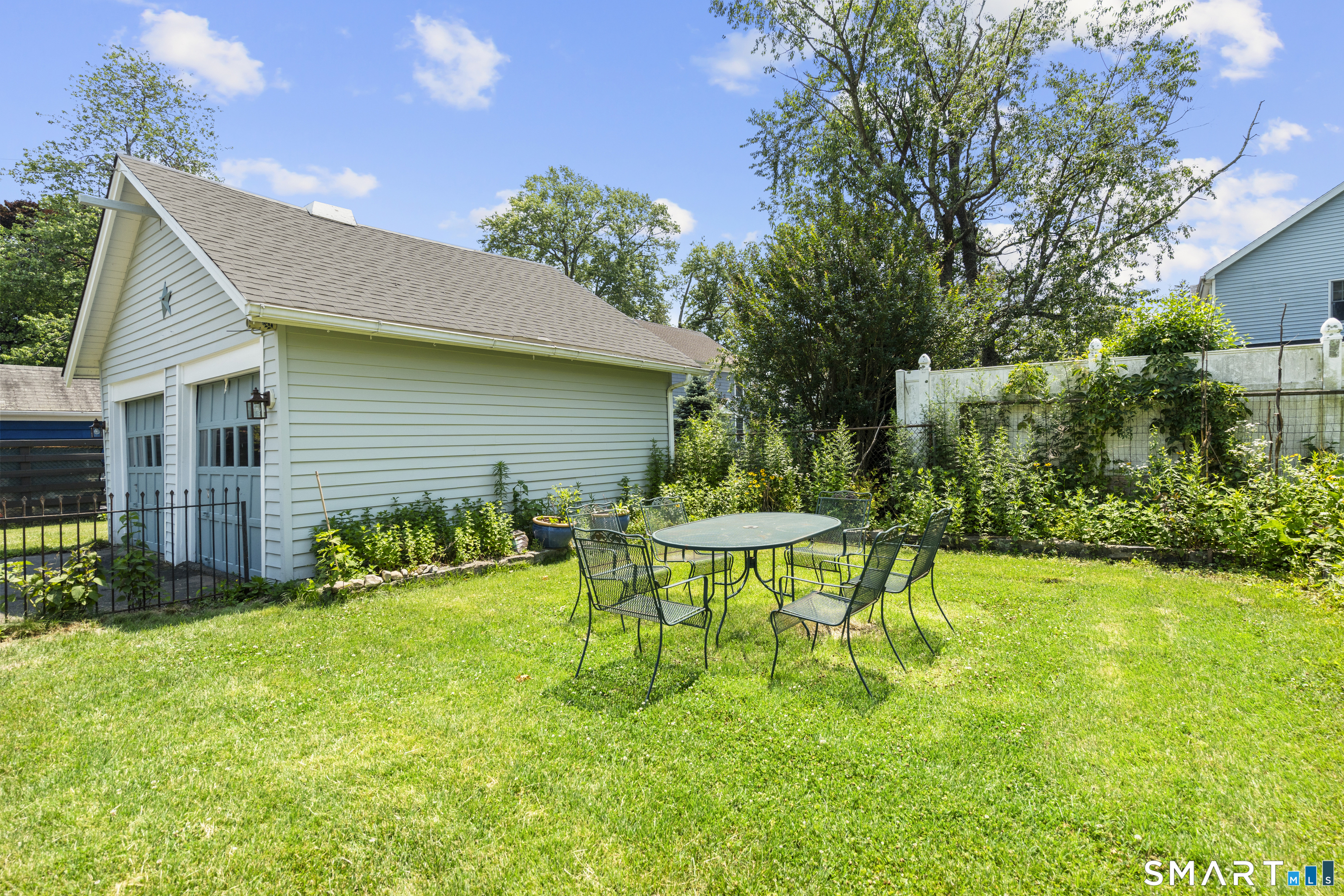 16 Saint Charles Avenue Stamford CT 06907