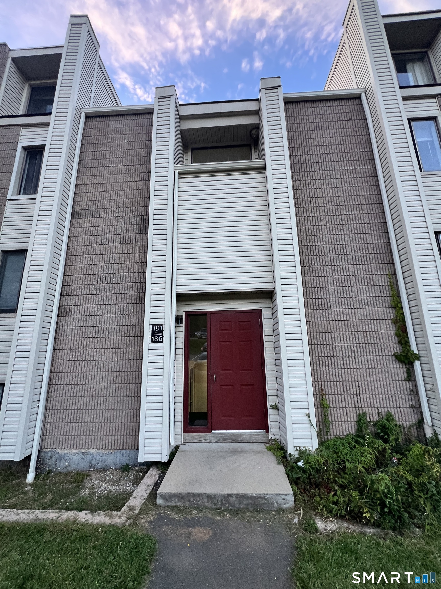 Middletown CT, 186 Burgundy Hill Lane, Unit 186