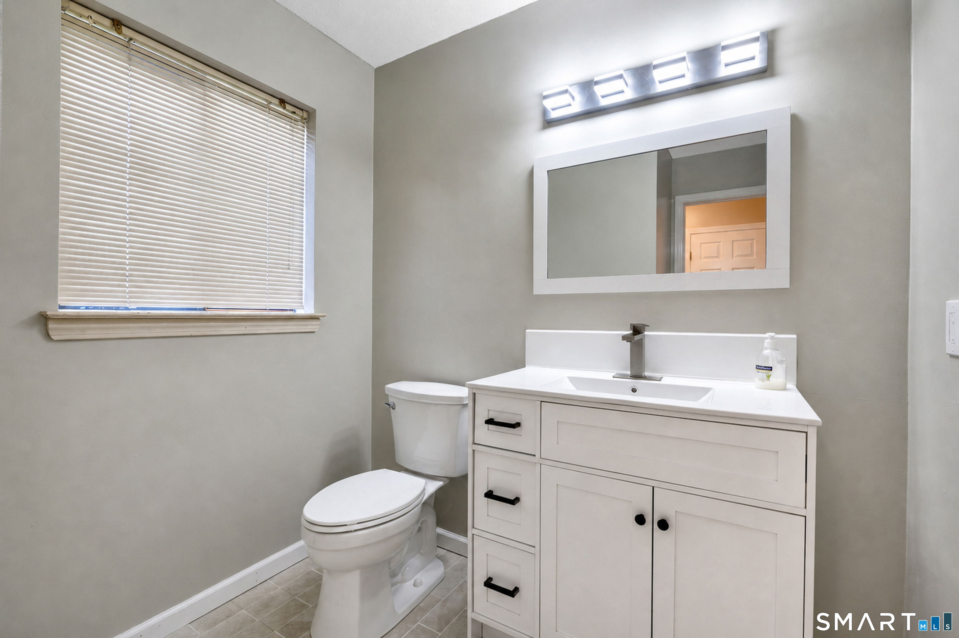 6 Wild Rose Court Bloomfield CT 06002