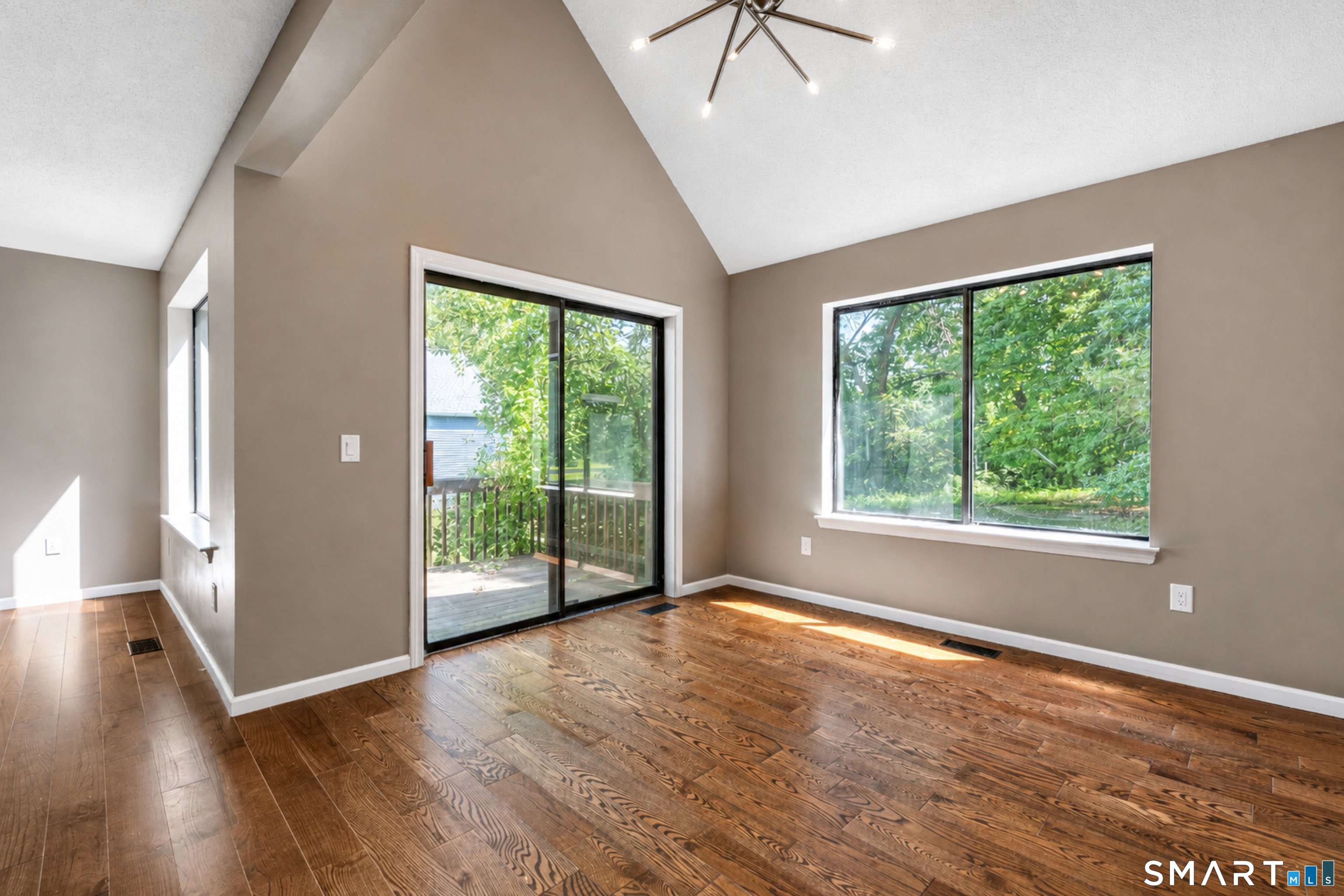 6 Wild Rose Court Bloomfield CT 06002