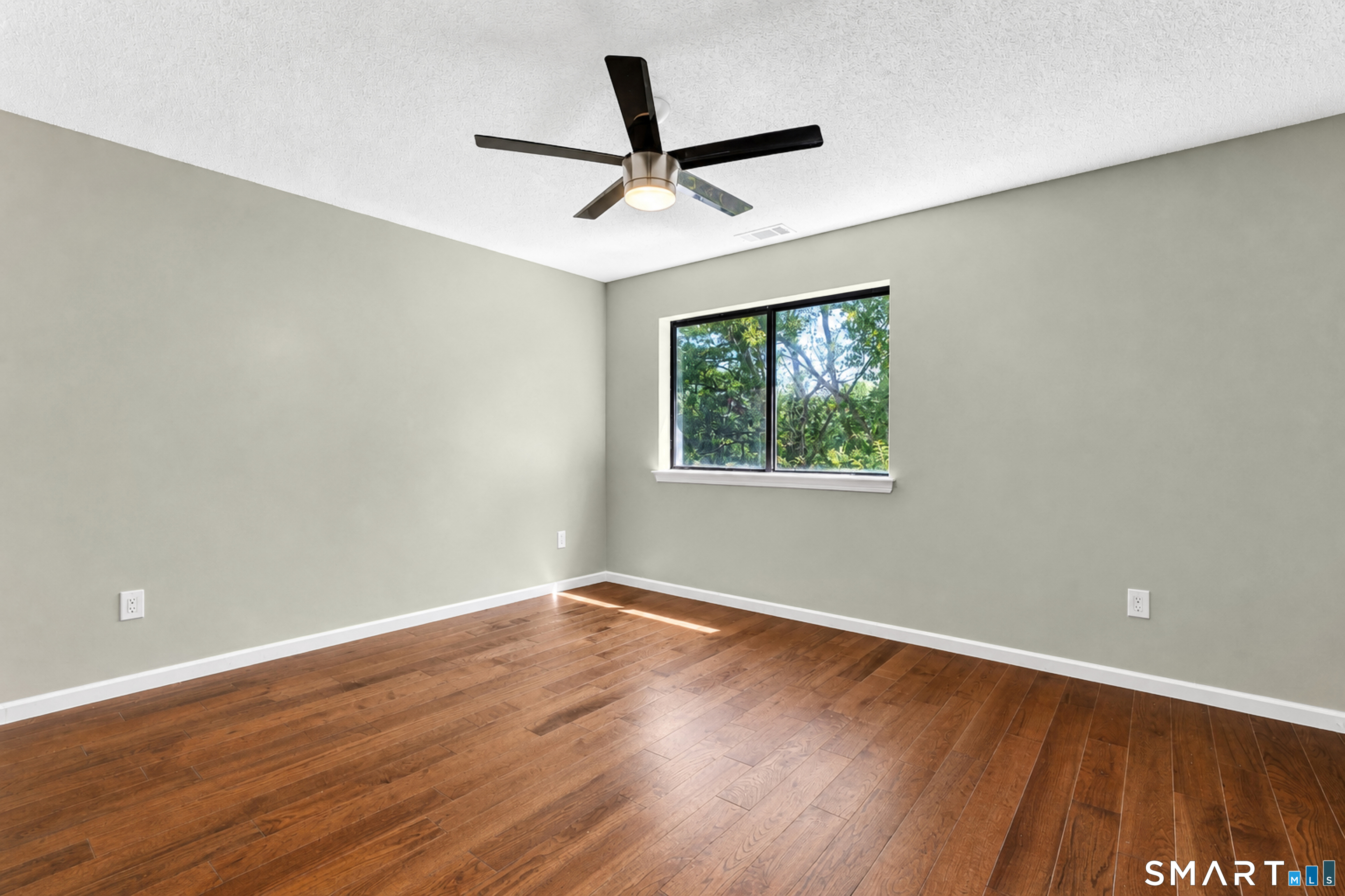 6 Wild Rose Court Bloomfield CT 06002